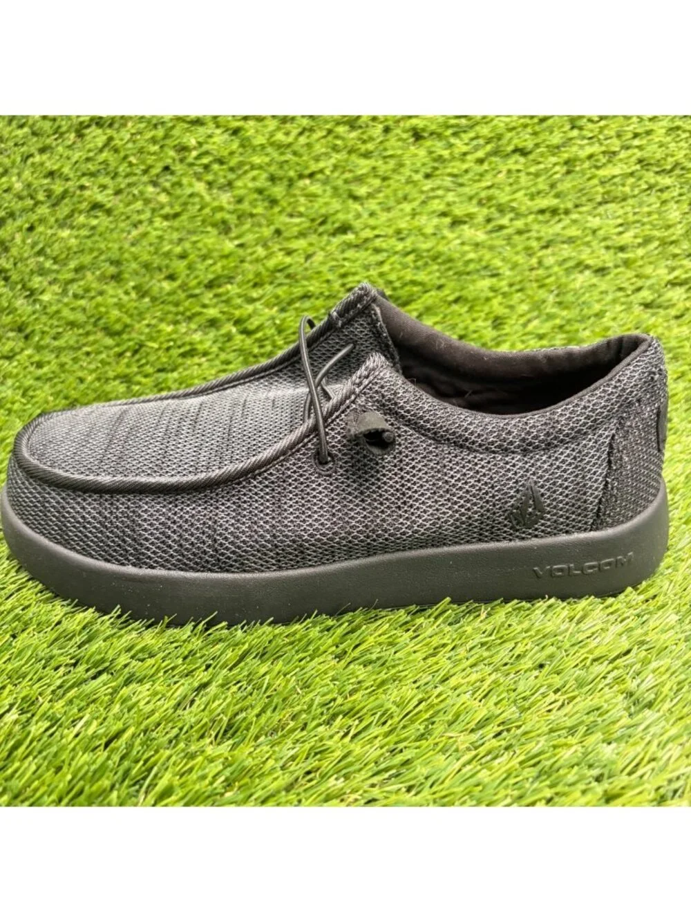 Volcom Chill Womens Size 7.5W Black Gray Composite Toe Safety Work Slip-On Shoes
